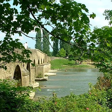 D'hotes Le Pont 3*